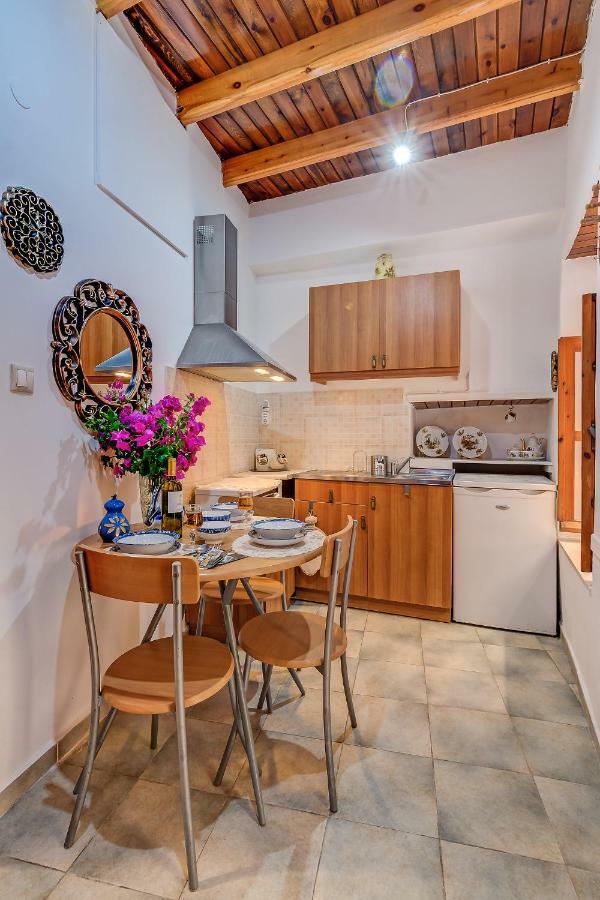 Eros House Chrissi Akti Chania Exterior foto